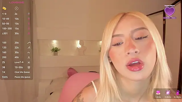 AshleyRoys online show from 3, 3, 2025