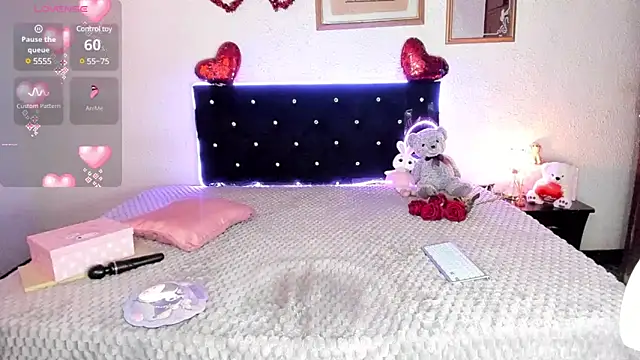 Silver Lovee online show from 10, 3, 2025