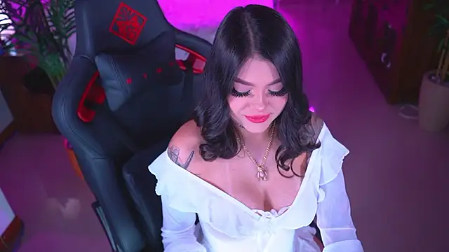 ambarEvans online show from 17, 2, 2026