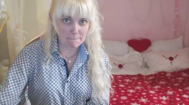 SunnySylvia online show from 3, 1, 2025