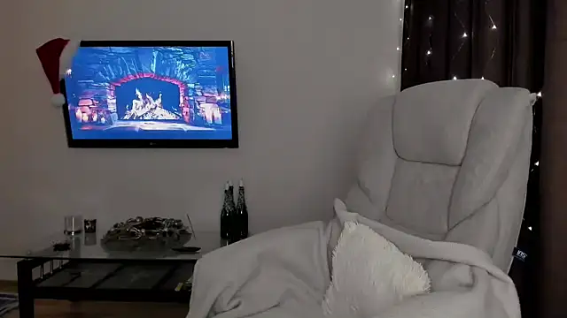 SeasonalSomeone online show from 9, 1, 2025