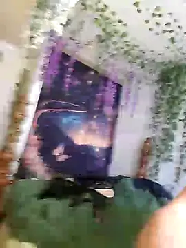 MaddyC6992 online show from 4, 1, 2025