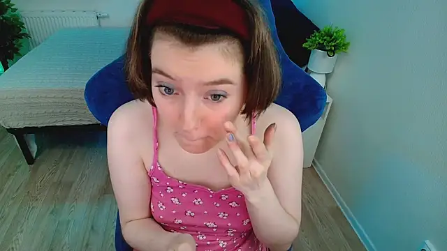 CranberryHot online show from 12, 9, 2025