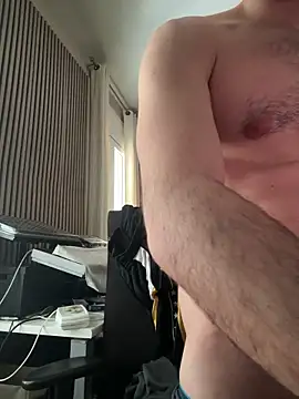 Snapshot of longqwert chatting on 11, 3, 2026 longqwert online show from 11, 3, 2026