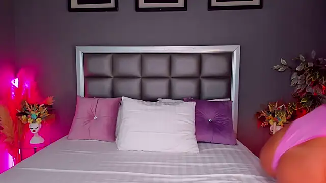 Rachel Quinn  online show from 15, 10, 2025