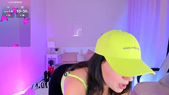 HelenaRegal online show from 31, 1, 2025