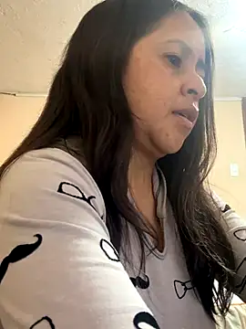 Snapshot of latinfemale chatting on 6, 10, 2025 latinfemale online show from 6, 10, 2025