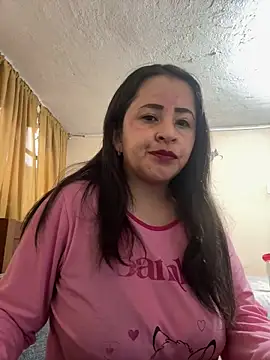 Snapshot of latinfemale chatting on 7, 10, 2025 latinfemale online show from 7, 10, 2025