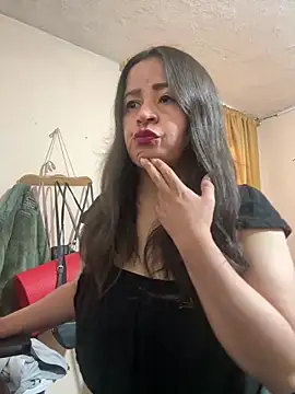 Snapshot of latinfemale chatting on 14, 10, 2025 latinfemale online show from 14, 10, 2025
