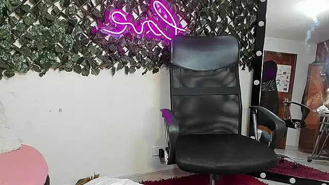 DestinyHills online show from 19, 1, 2026