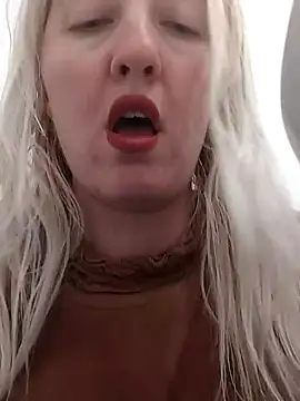 Snapshot of Mllesha74000 chatting on 15, 12, 2024 Mllesha74000 online show from 15, 12, 2024