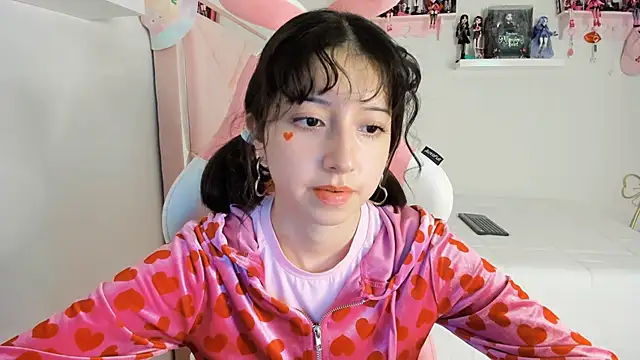 Snapshot of cherrycute chatting on 3, 12, 2024 cherrycute online show from 3, 12, 2024