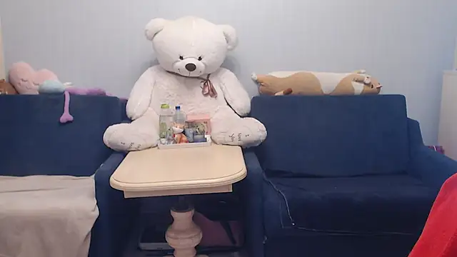 night is dark online show from 13, 12, 2025