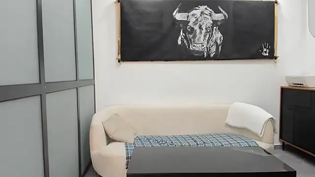 Snapshot of miss-cathy chatting on 11, 9, 2025 miss-cathy online show from 11, 9, 2025