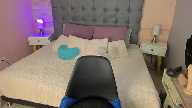  Abril W online show from 2, 10, 2025