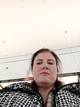 LizaCakes online show from 4, 12, 2025