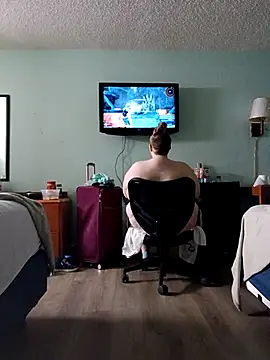 Oowwwii online show from 1, 12, 2025