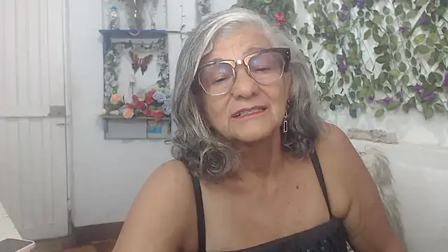 FunnyGrandma online show from 24, 12, 2024