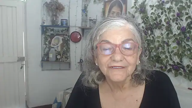 FunnyGrandma online show from 2, 3, 2026