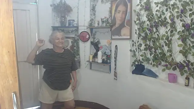 FunnyGrandma online show from 13, 7, 2026