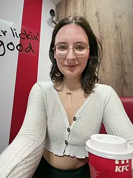 The Snowwhitee online show from 4, 4, 2026