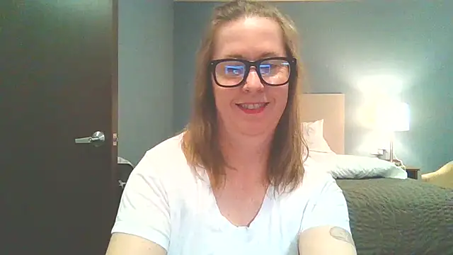 Snapshot of SweetandNaughty1 chatting on 5, 1, 2025 SweetandNaughty1 online show from 5, 1, 2025