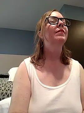 Snapshot of SweetandNaughty1 chatting on 15, 10, 2025 SweetandNaughty1 online show from 15, 10, 2025