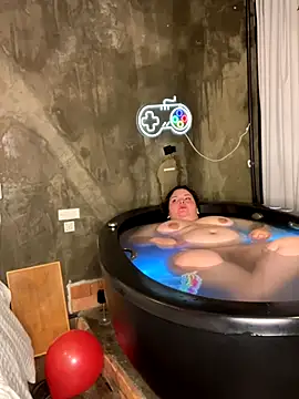 valentinny online show from 8, 11, 2025