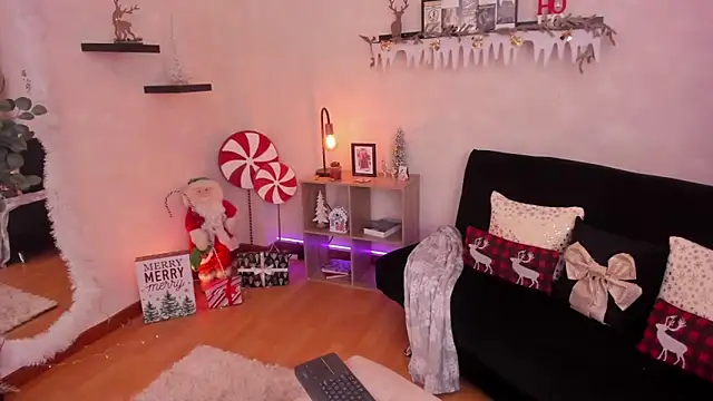 Snapshot of EmmyEvans1 chatting on 2, 12, 2025 EmmyEvans1 online show from 2, 12, 2025