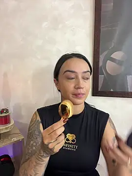 EmmyEvans1 online show from 14, 2, 2026