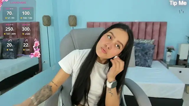 Snapshot of tati_saldarriaga chatting on 25, 2, 2026 tati saldarriaga online show from 25, 2, 2026