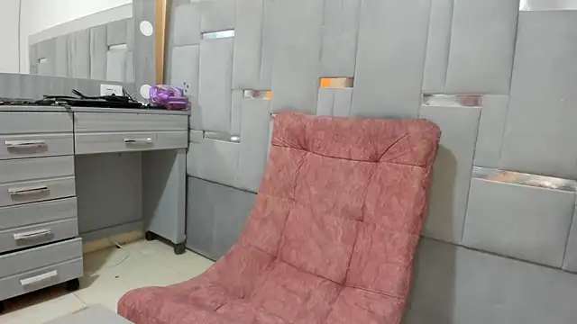 Snapshot of cuteboybigcock- chatting on 10, 2, 2025 cuteboybigcock- online show from 10, 2, 2025