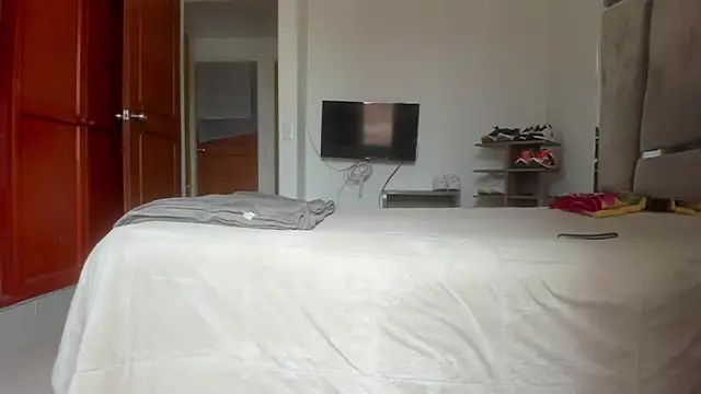 Snapshot of cuteboybigcock- chatting on 5, 11, 2025 cuteboybigcock- online show from 5, 11, 2025