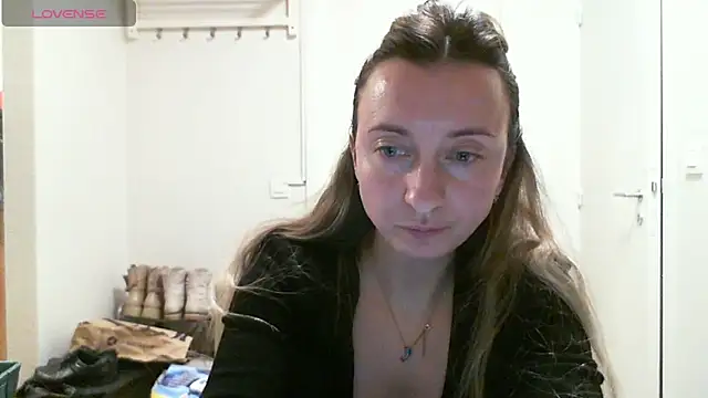 SusanCurt online show from 27, 2, 2025