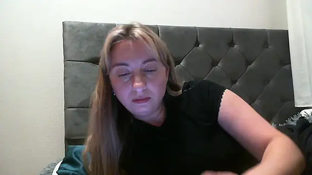 SusanCurt online show from 18, 10, 2025