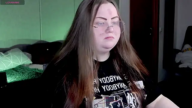 Snapshot of EMMA__CONNOR chatting on 17, 3, 2025 EMMA  CONNOR online show from 17, 3, 2025