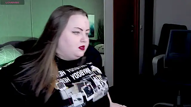 Snapshot of EMMA__CONNOR chatting on 18, 3, 2025 EMMA  CONNOR online show from 18, 3, 2025