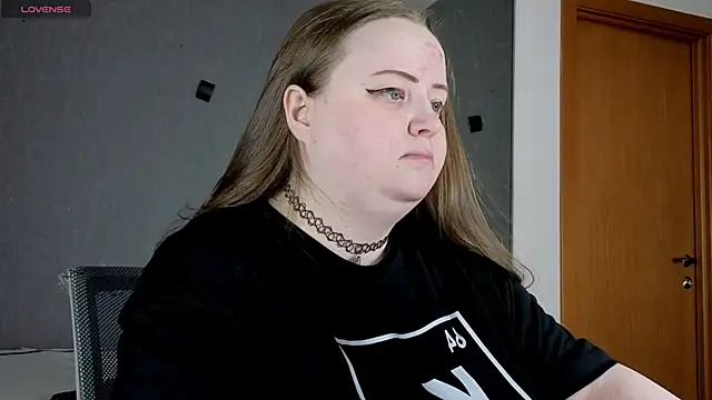 Snapshot of EMMA__CONNOR chatting on 30, 9, 2025 EMMA  CONNOR online show from 30, 9, 2025