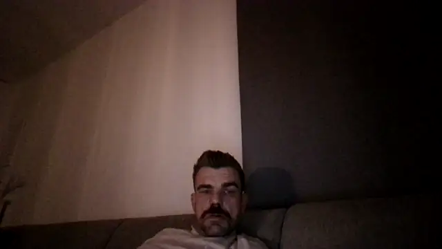 Snapshot of mrbigballs chatting on 6, 11, 2025 mrbigballs online show from 6, 11, 2025