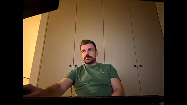 Snapshot of mrbigballs chatting on 7, 11, 2025 mrbigballs online show from 7, 11, 2025