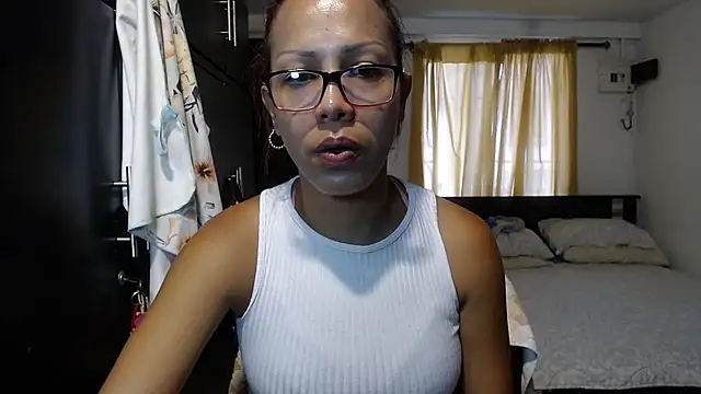 sensual nataliee online show from 24, 2, 2025