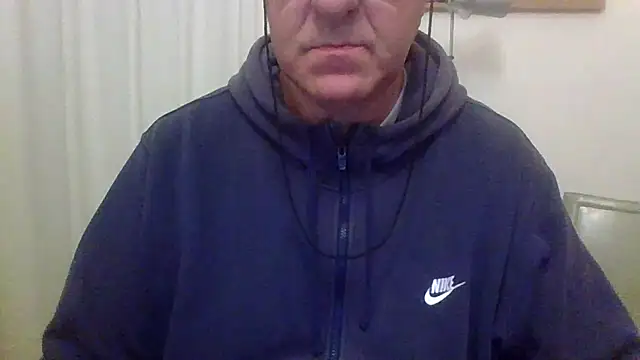 Snapshot of ANONIMO7735 chatting on 4, 4, 2026 ANONIMO7735 online show from 4, 4, 2026