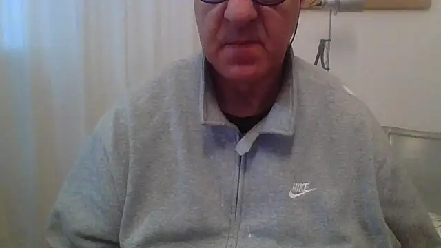 Snapshot of ANONIMO7735 chatting on 16, 4, 2026 ANONIMO7735 online show from 16, 4, 2026