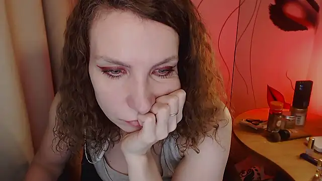 JohansonKatie online show from 21, 1, 2025