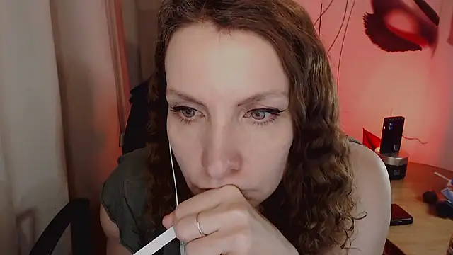 JohansonKatie online show from 27, 1, 2025