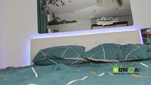 SonyaParadise online show from 3, 10, 2025