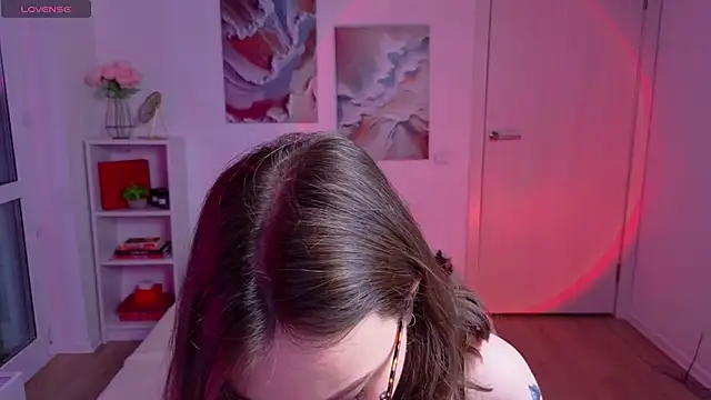 MilenaSaint online show from 7, 10, 2025