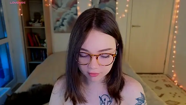 MilenaSaint online show from 11, 4, 2026