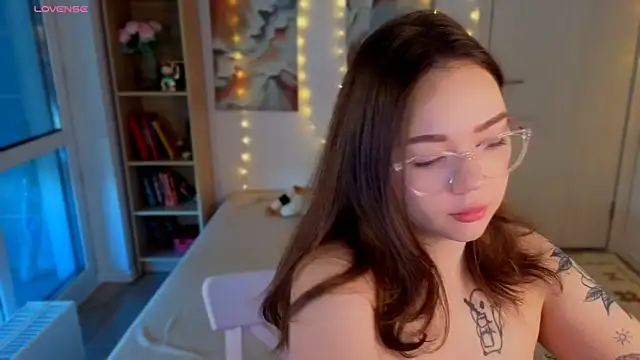 MilenaSaint online show from 3, 7, 2026