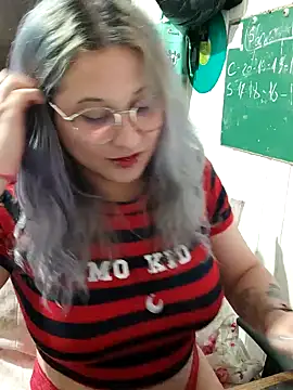 Snapshot of ElfGrey chatting on 17, 12, 2024 ElfGrey online show from 17, 12, 2024